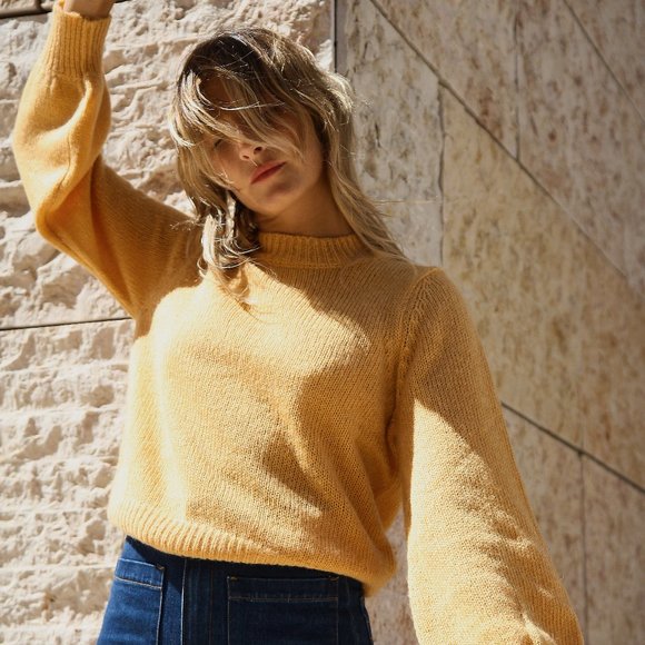 NWOT ROLLA's Gigi Fluffy Sweater - Picture 4 of 15